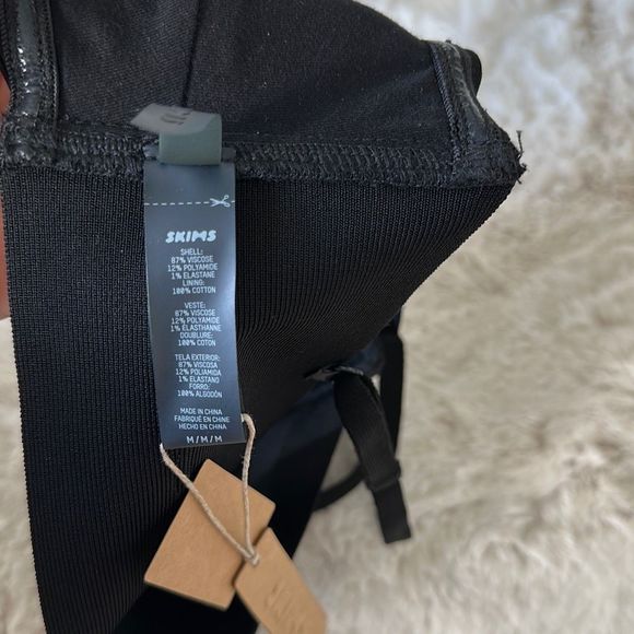 SKIMS Knit Swim Bandeau Top Onyx Size M - Picture 7 of 7